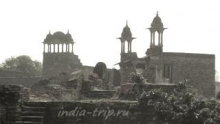 Форт гвалиор в индии. A.В.Хуторской в Гвалиоре. Индия Дворец Ман Сингх